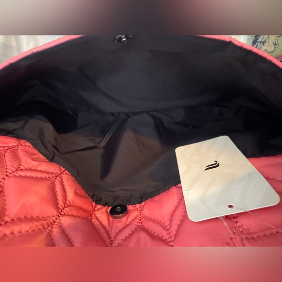 Quilted Tote Bag - Picture 9 of 10